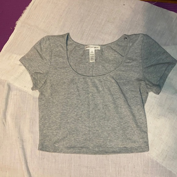 Ambiance Tops - Heather grey short sleeve crop top
